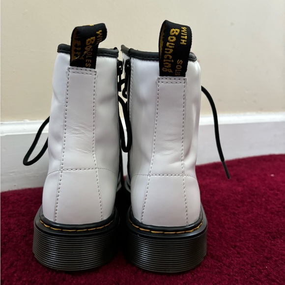 Dr. Martens vegan leather white boots - Picture 2 of 5